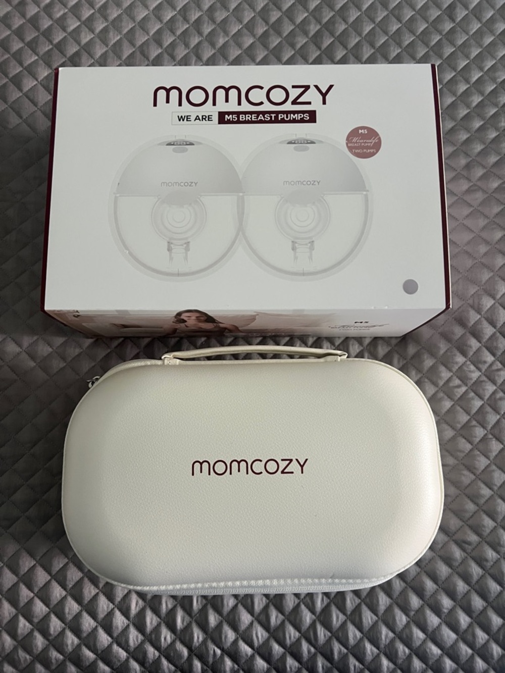Momcozy White M5 Breast Pump with Carry Case